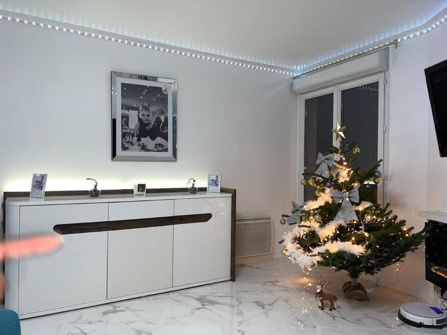 Appartement Luxueux 70M2, 2 Chambres Argenteuil Exterior foto